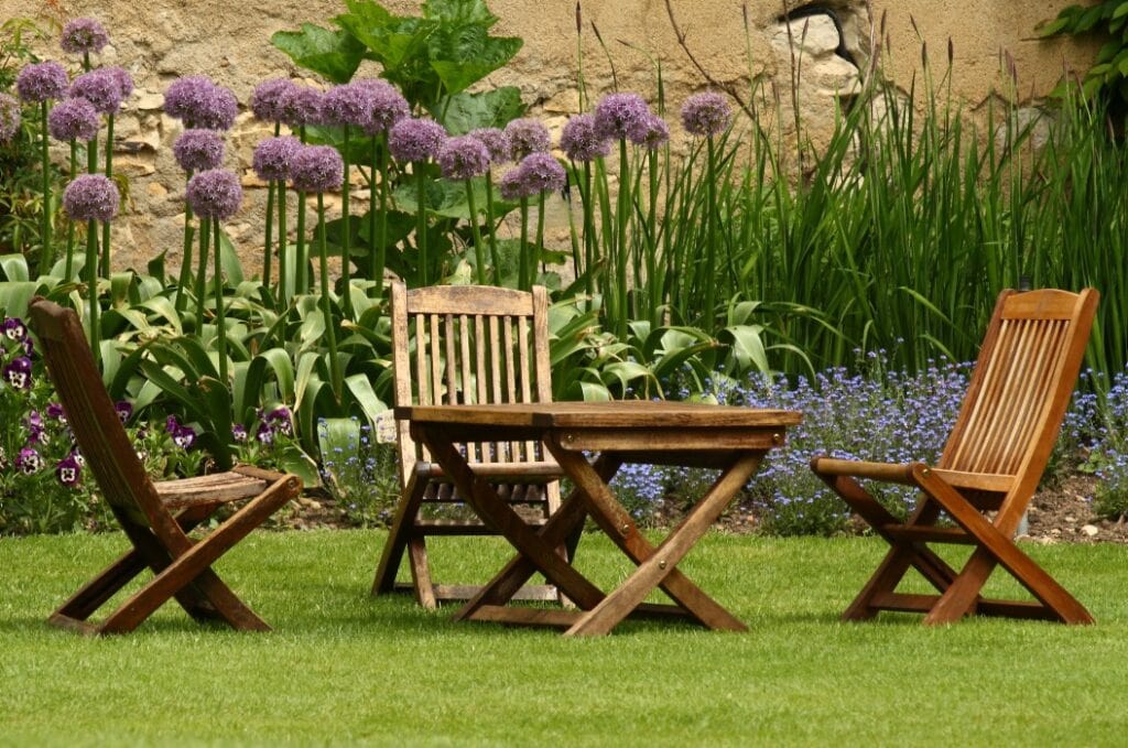 Nachhaltige Gartenmöbel aus Holz